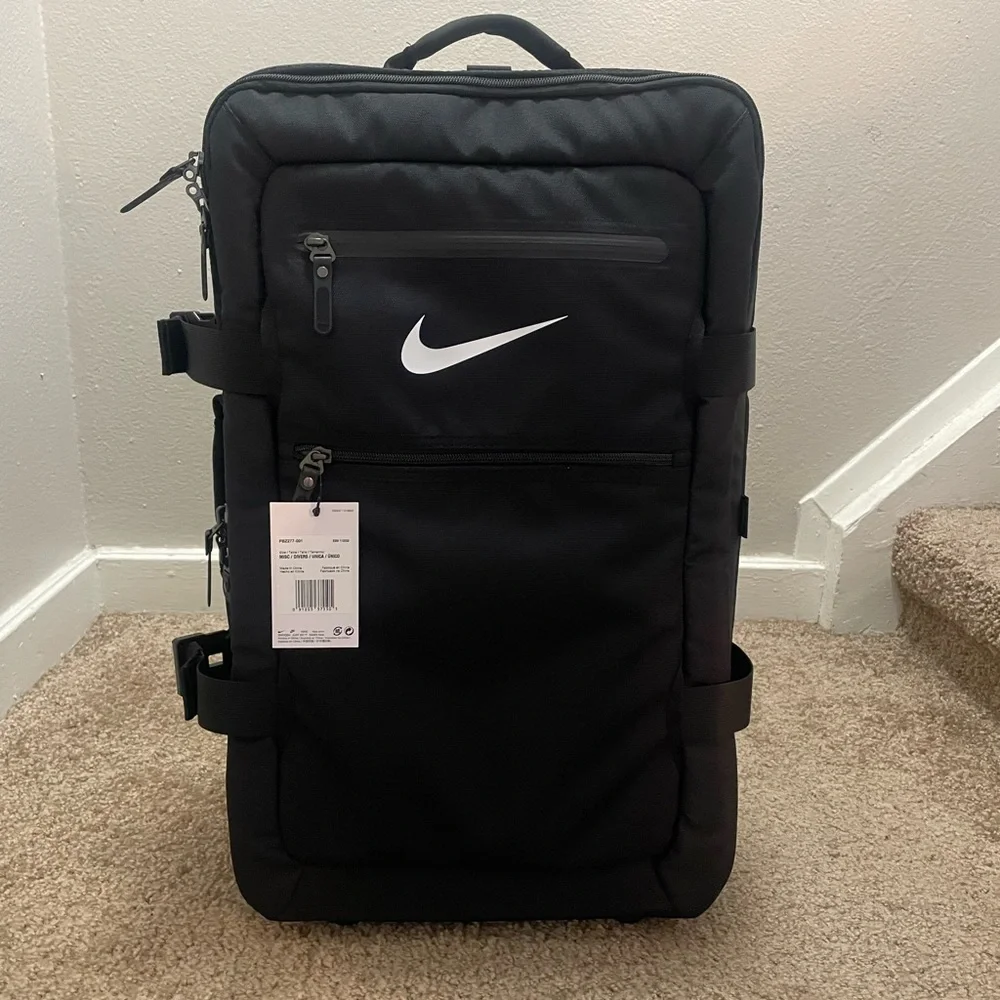 Nike Fiftyone49 Nike Rolling Backpack Silver ? LOT OF ?? NIKE BRAND FIFTYONE49 Wheeled Bag Cabin Roller Nike Fiftyone49 Nike Rolling Backpack Silver ? LOT OF ?? NIKE BRAND FIFTYONE49 Wheeled Bag Cabin Roller